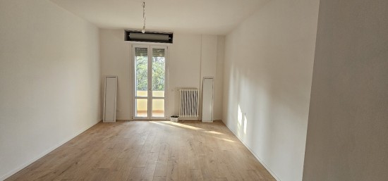 Appartamento 2 camere in venditaReggio Emilia - Rosta Nuova