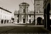 Le Jour ni l'Heure 4390 : autoportrait caniculaire, piazza San Prospero, Reggio-Emilia